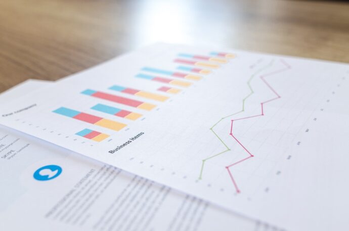 stockbild-wirtschaftsstudie