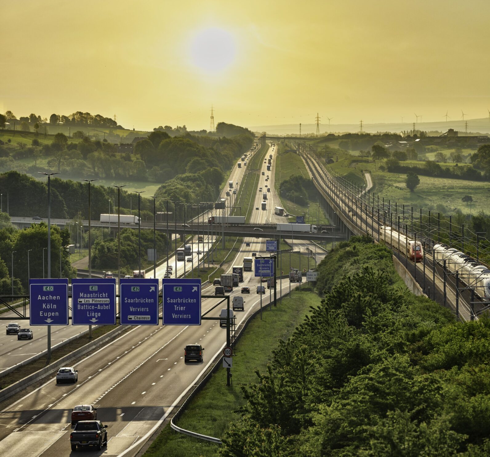 T_REK Autobahnkreuz Battice 0940 Montage_C_Christian_Charlier
